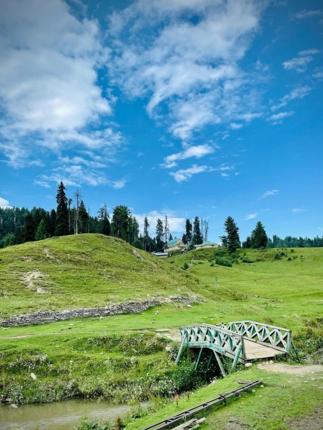 Kashmir Tourism: Kashmir Tour and Travel Guide