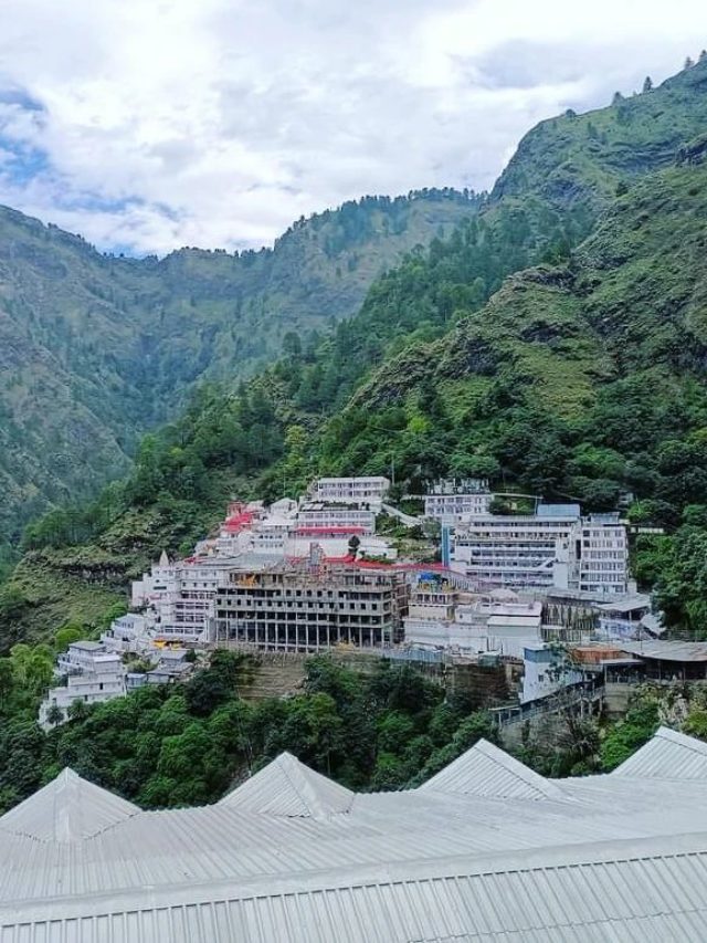 Interesting Facts About Vaishno Devi Temple - Holidays Hunt Travel